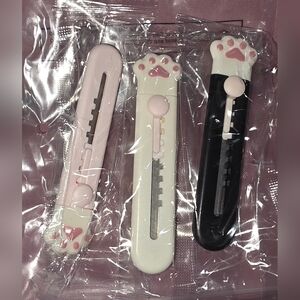 Cat Paw Box Cutter